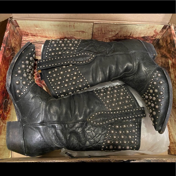 Old Gringo black cowboy boots with silver dots - Picture 2 of 4